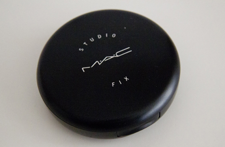 แป้งผสมรองพื้น แป้งผสมรองพื้น