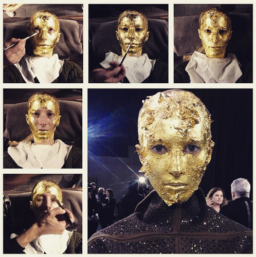 นางแบบปิดทองบนหน้า นางแบบปิดทองบนหน้า