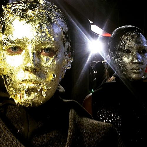 นางแบบปิดทองบนหน้า นางแบบปิดทองบนหน้า