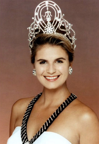 มิสยูนิเวิร์ส มิสยูนิเวิร์ส