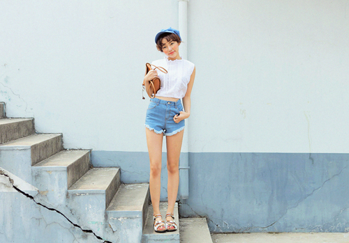 เสื้อลูกไม้สีขาว เสื้อลูกไม้สีขาว