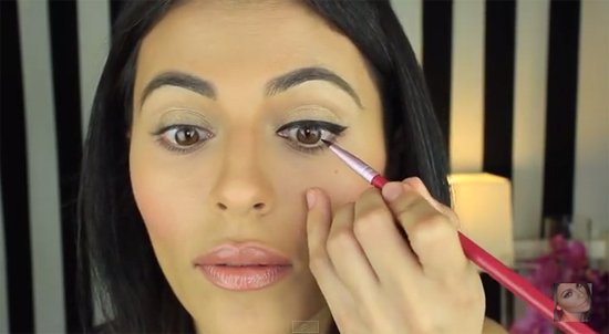 วิธีเขียนอายไลเนอร์ วิธีเขียนอายไลเนอร์