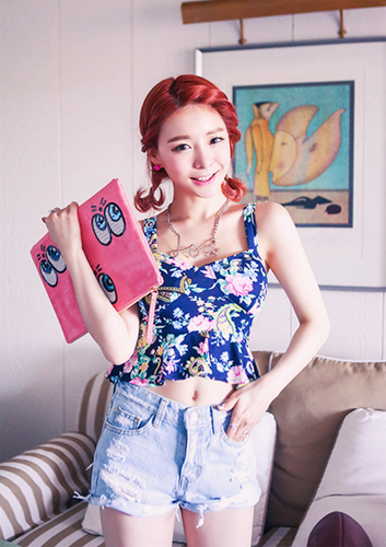 กางเกงยีนส์ขาสั้น กางเกงยีนส์ขาสั้น