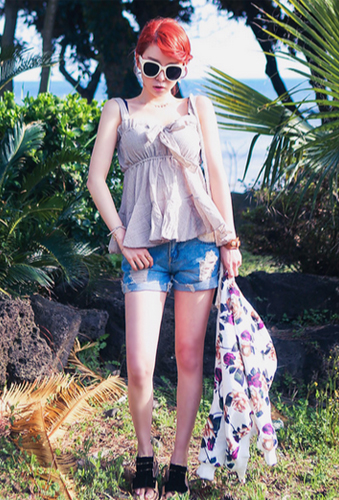 กางเกงยีนส์ขาสั้น กางเกงยีนส์ขาสั้น