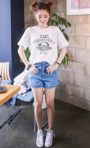 กางเกงยีนส์ขาสั้น กางเกงยีนส์ขาสั้น