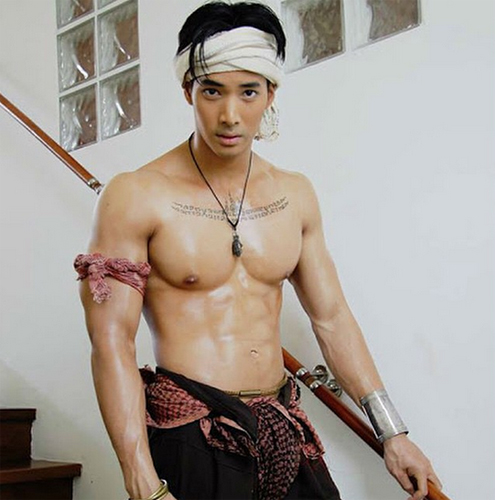 อ้วน เด่นคุณ อ้วน เด่นคุณ