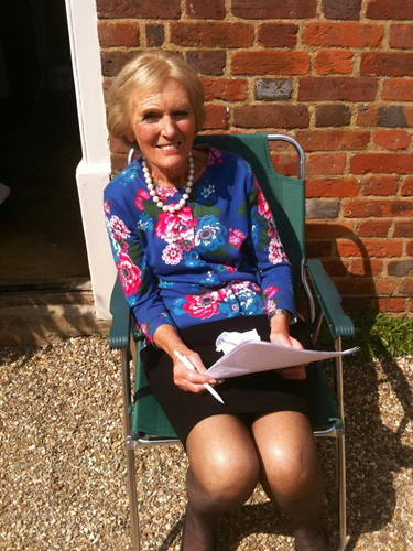 แมรี่ เบอร์รี่ แมรี่ เบอร์รี่