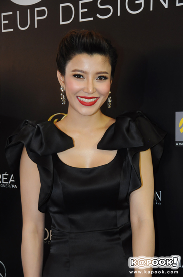 เอมมี่ มรกต เอมมี่ มรกต