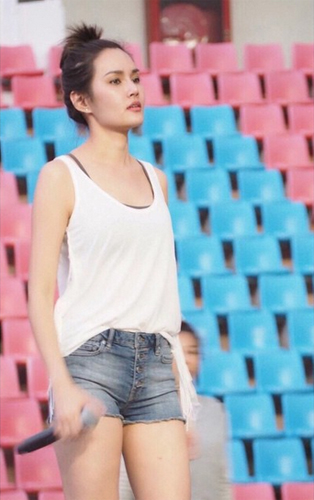 ญาญ่าหญิง ญาญ่าหญิง