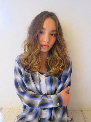 ผมเซอร์ ๆ ผมเซอร์ ๆ