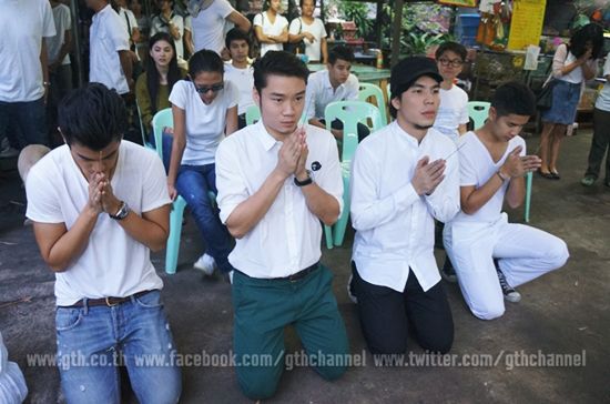 พี่มาก..พระโขนง