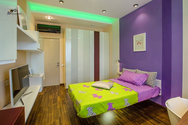 ห้องนอนสีม่วง-เขียว มีเตียงนอนลอยได้เก๋ ๆ ห้องนอนสีม่วง-เขียว มีเตียงนอนลอยได้เก๋ ๆ