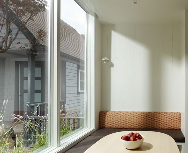 บ้าน 3 ชั้นสุดร่มรื่น สำหรับครอบครัวขยายสไตล์คนเมือง บ้าน 3 ชั้นสุดร่มรื่น สำหรับครอบครัวขยายสไตล์คนเมือง