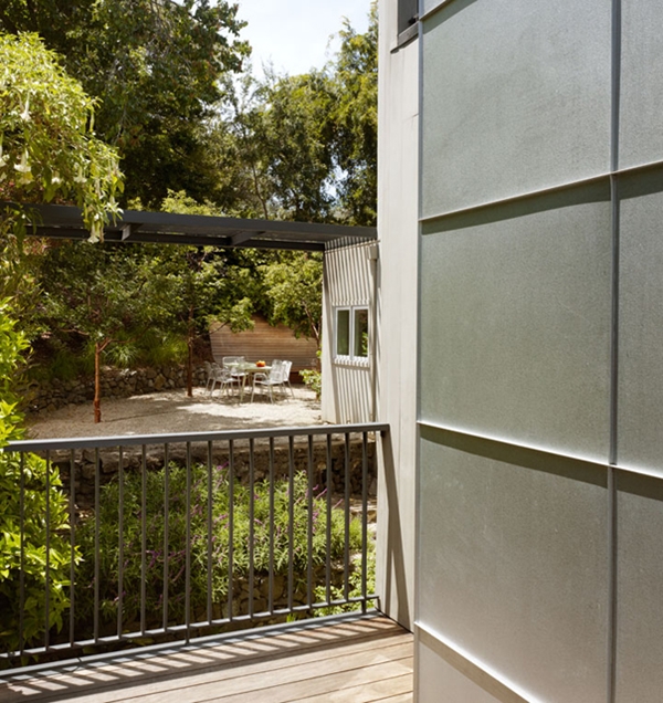 บ้าน 3 ชั้นสุดร่มรื่น สำหรับครอบครัวขยายสไตล์คนเมือง บ้าน 3 ชั้นสุดร่มรื่น สำหรับครอบครัวขยายสไตล์คนเมือง