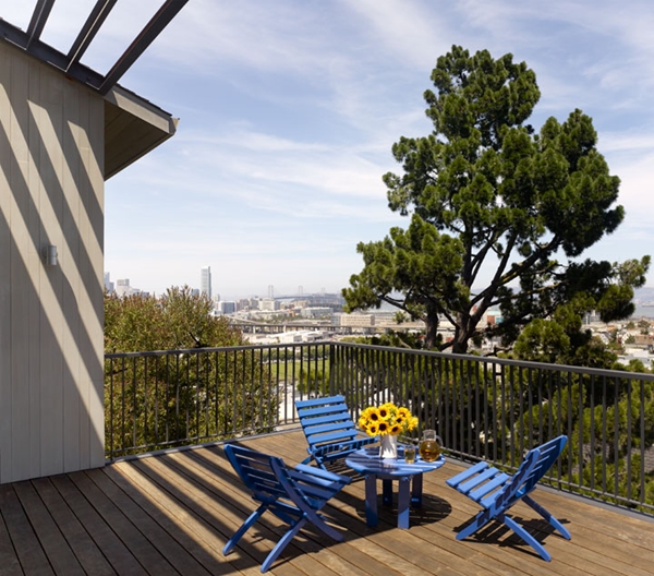 บ้าน 3 ชั้นสุดร่มรื่น สำหรับครอบครัวขยายสไตล์คนเมือง บ้าน 3 ชั้นสุดร่มรื่น สำหรับครอบครัวขยายสไตล์คนเมือง