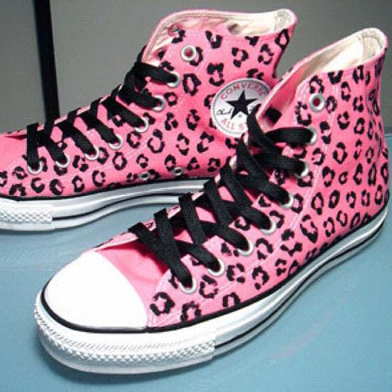 รองเท้าผ้าใบผู้หญิงลายเสือดาว รองเท้าผ้าใบผู้หญิงลายเสือดาว