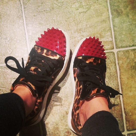 รองเท้าผ้าใบผู้หญิงลายเสือดาว รองเท้าผ้าใบผู้หญิงลายเสือดาว