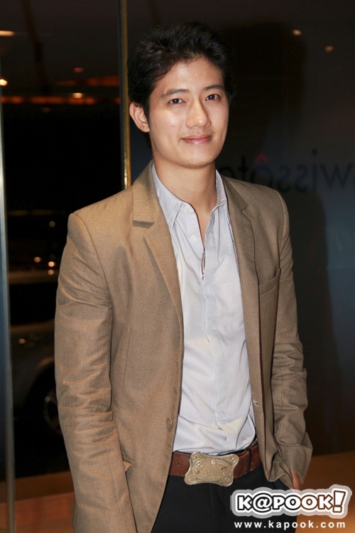 งานแต่งพลอย เต็นท์ งานแต่งพลอย เต็นท์