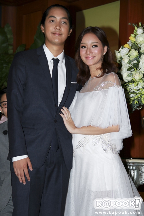 งานแต่งพลอย เต็นท์ งานแต่งพลอย เต็นท์