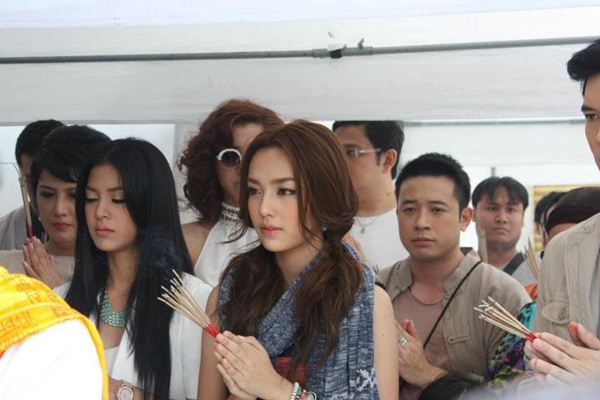 บวงสรวงละคร มัจจุราชสีน้ำผึ้ง