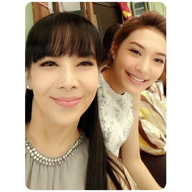 เบื้องหลัง ทรายสีเพลิง เบื้องหลัง ทรายสีเพลิง