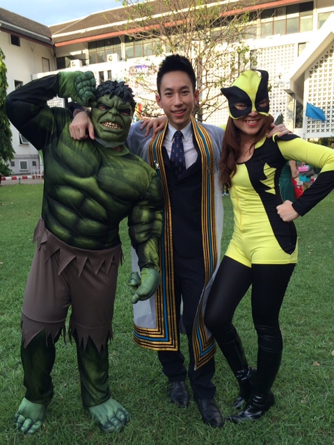 ชุดมางานรับปริญญาของเพื่อนผม ไม่รักกันจริง ไม่กล้า ไม่บ้า ทำไม่ได้ ชุดมางานรับปริญญาของเพื่อนผม ไม่รักกันจริง ไม่กล้า ไม่บ้า ทำไม่ได้