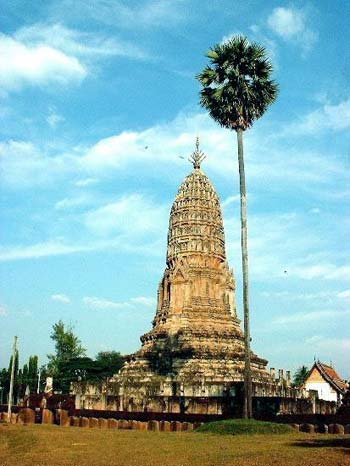 วัดพระศรีรัตนมหาธาตุราชวรวิหาร หรือ วัดพระปรางค์