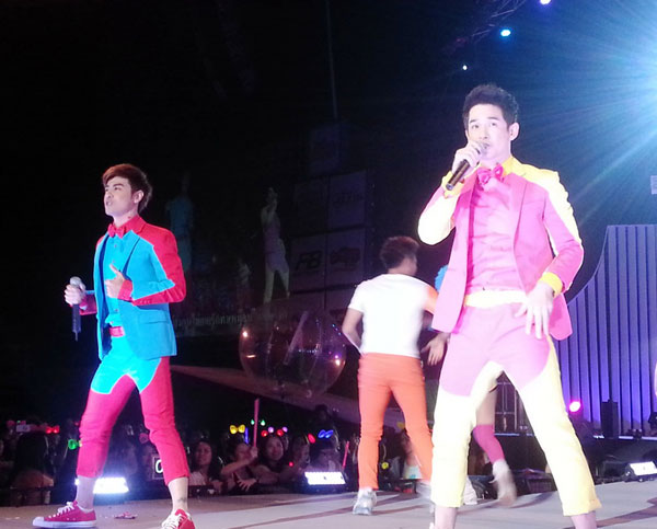 คอนเสิร์ต ลิฟท์ ออย