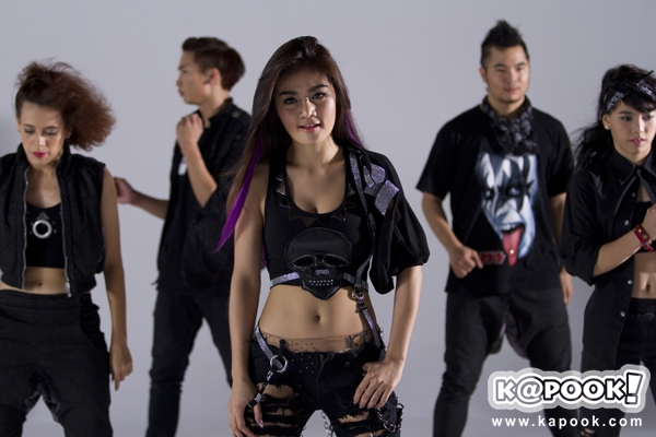 กระแต อาร์สยาม ลุยถ่าย MV เพลง ตื๊ด กระแต อาร์สยาม ลุยถ่าย MV เพลง ตื๊ด