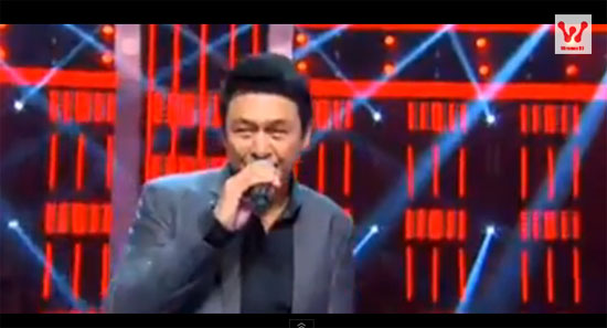 กบ ทรงสิทธิ์ โชว์เพลง ขีดเส้นใต้ ในเดอะวอยซ์ กบ ทรงสิทธิ์ โชว์เพลง ขีดเส้นใต้ ในเดอะวอยซ์