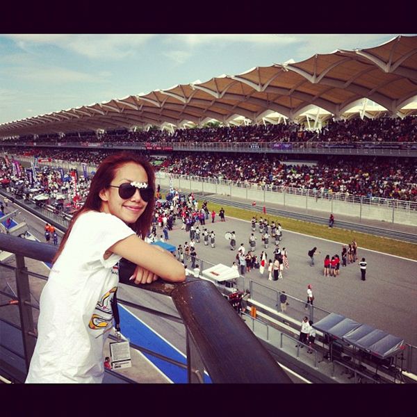 ไผ่-นาตาลี-แอริน สวมวิญญาณนักนักซิ่ง แข่งรถที่มาเลเซีย