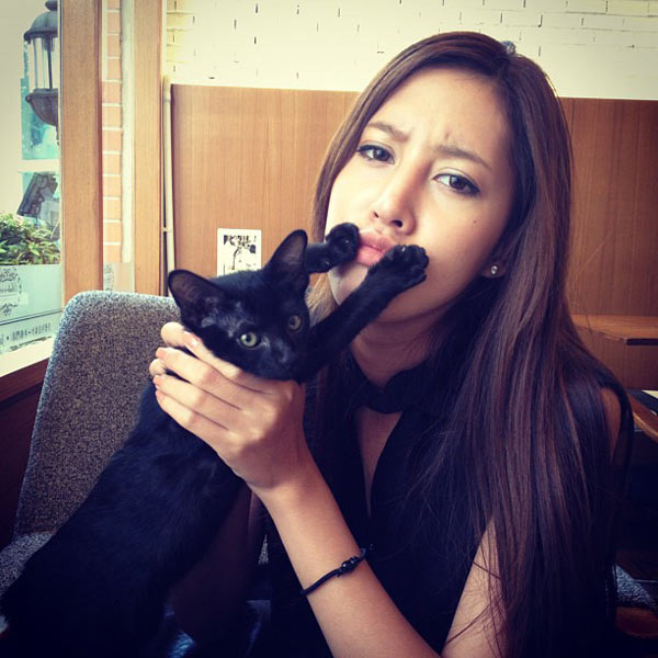 เฌอเบลล์ ลัลณ์ลลิน เตจะสาเวศซ์ เฌอเบลล์ ลัลณ์ลลิน เตจะสาเวศซ์