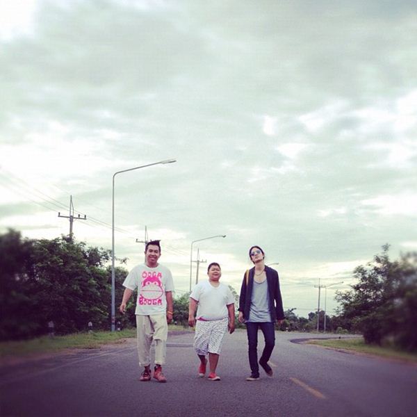 เป้ อารักษ์ ยกพลพรรค ไปเฮที่อุดรใน ฉันไปค้างคืนฯ