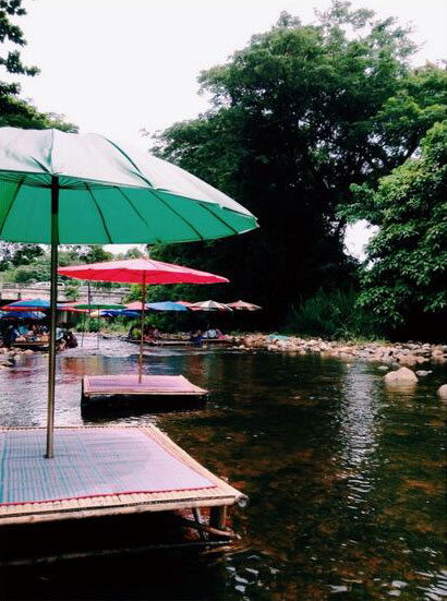 ร้านส้มตำกลางน้ำ จ.นครนายก ร้านส้มตำกลางน้ำ จ.นครนายก