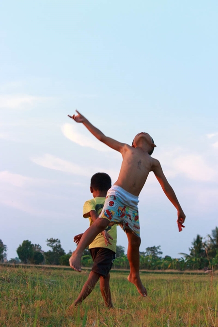 สวรรค์บ้านนา..วิถีชีวิตธรรมดาที่เต็มไปด้วยความสุขในบ้านเกิด สวรรค์บ้านนา..วิถีชีวิตธรรมดาที่เต็มไปด้วยความสุขในบ้านเกิด