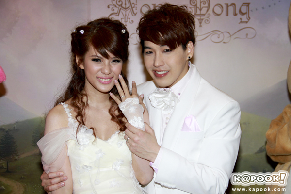 งานแต่ง โด่ง ออม งานแต่ง โด่ง ออม