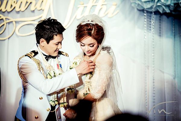 งานวิวาห์สุดหวาน เป้ย-ป๊อป