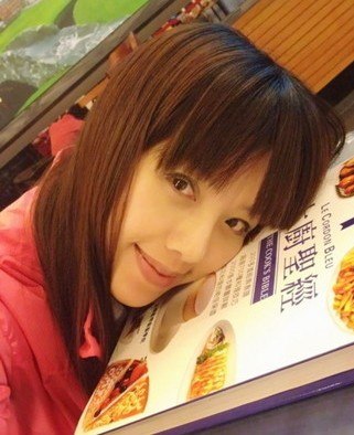 จาง ทิงเสวี่ยน คุณแม่ลูกสองไต้หวัน วัย 41 แต่หน้า 20