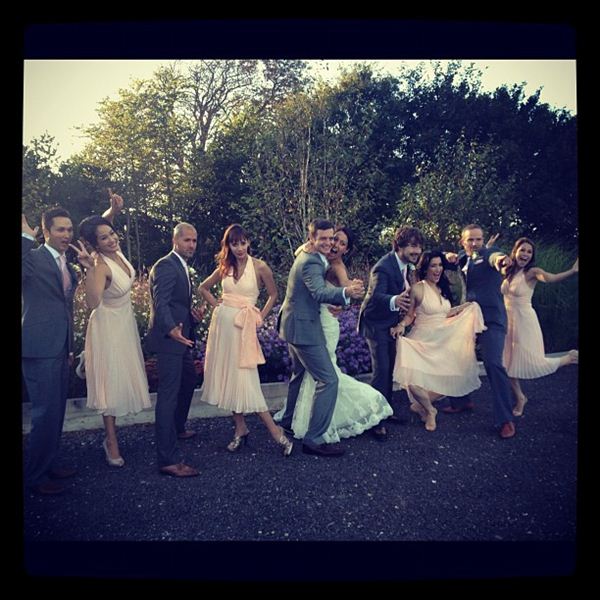 แองจี้-ลดา อวดโฉม แปลงร่างเป็นเพื่อนเจ้าสาว