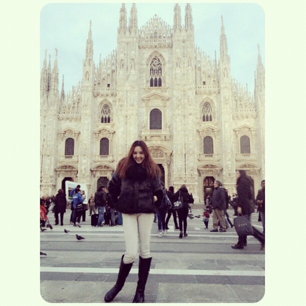 แบงค์ นินิว