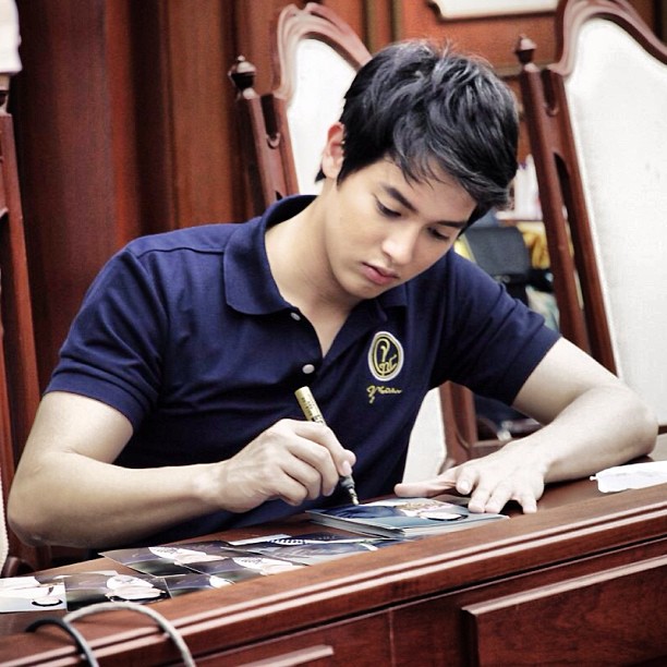 เจมส์ จิรายุ เจมส์ จิรายุ