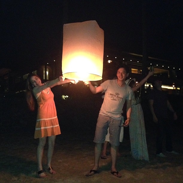 ฟลุค นาตาลี ควงคู่หวานเที่ยวสมุย พร้อม โบวี่ อัฐมา ฟลุค นาตาลี ควงคู่หวานเที่ยวสมุย พร้อม โบวี่ อัฐมา