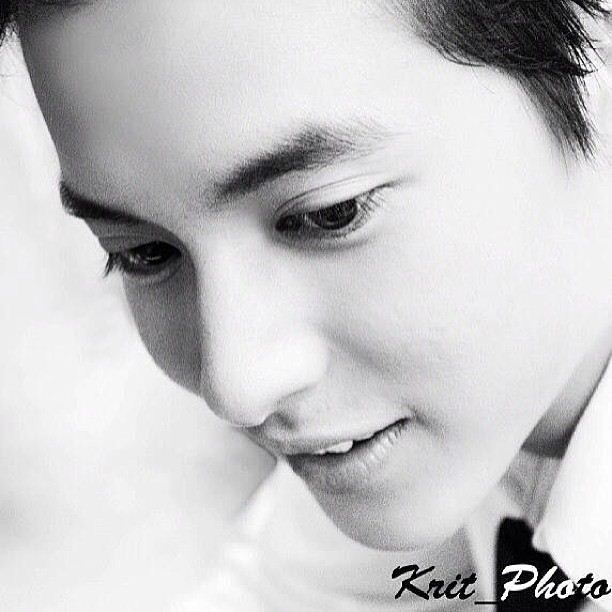 เจมส์ จิรายุ ประวัติ เจมส์ พระเอก คุณชายพุฒิภัทร เจมส์ จิรายุ ประวัติ เจมส์ พระเอก คุณชายพุฒิภัทร