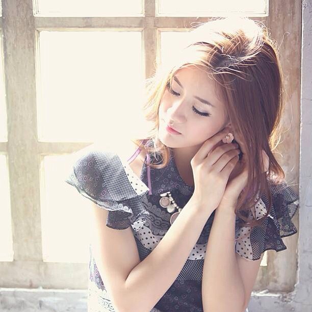 แพรว เฌอมาวีร์ แพรว เฌอมาวีร์