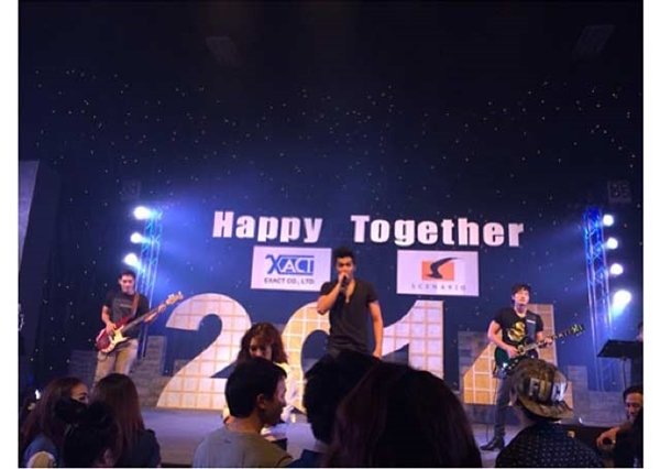 ปาร์ตี้ปีใหม่ Exact สุดฮา ดารา-นักร้องแปลงโฉมสุดขั้ว ปาร์ตี้ปีใหม่ Exact สุดฮา ดารา-นักร้องแปลงโฉมสุดขั้ว