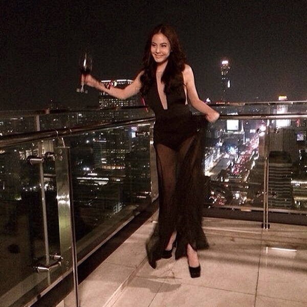 เจนี่ อัศวเหม โชว์หุ่นเป๊ะ ในชุดซีทรูสีดำคว้านลึก เซ็กซี่เว่อร์ เจนี่ อัศวเหม โชว์หุ่นเป๊ะ ในชุดซีทรูสีดำคว้านลึก เซ็กซี่เว่อร์