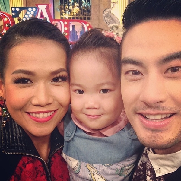 น้องวันใหม่ และครอบครัวฉัตรบริรักษ์ ในรายการสามแซ่บ น้องวันใหม่ และครอบครัวฉัตรบริรักษ์ ในรายการสามแซ่บ