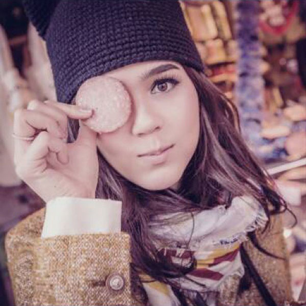 ชมพู่ อารยา ปัดข่าวเป็นคุณนาย มีคนคอยปรนนิบัติพัดวี ชมพู่ อารยา ปัดข่าวเป็นคุณนาย มีคนคอยปรนนิบัติพัดวี