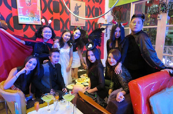 อั้ม พัชราภา กับปาร์ตี้ผี ๆ วันฮาโลวีน สวยใจละลาย อั้ม พัชราภา กับปาร์ตี้ผี ๆ วันฮาโลวีน สวยใจละลาย