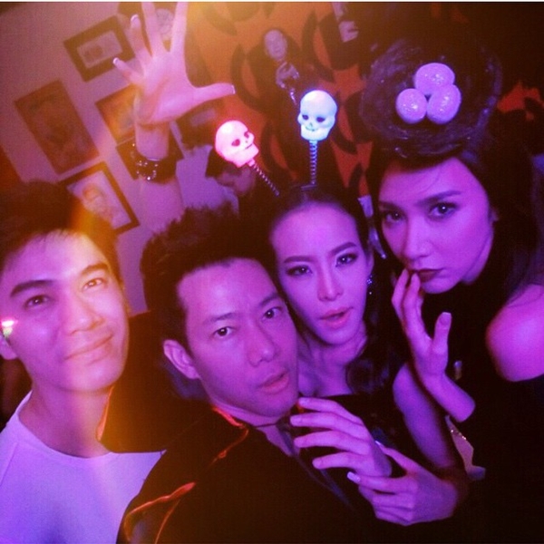 อั้ม พัชราภา กับปาร์ตี้ผี ๆ วันฮาโลวีน สวยใจละลาย อั้ม พัชราภา กับปาร์ตี้ผี ๆ วันฮาโลวีน สวยใจละลาย